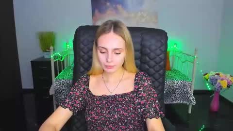 Tina online show from November 6, 1:56 pm