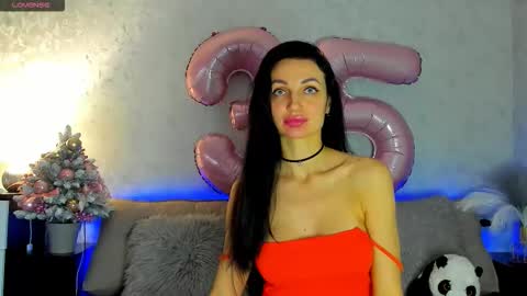 Tina online show from December 1, 8:19 am