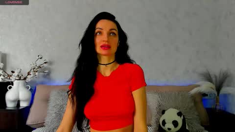 Snapshot of tina_mart chatting on February 2, 7:51 am Tina online show from February 2, 7:51 am