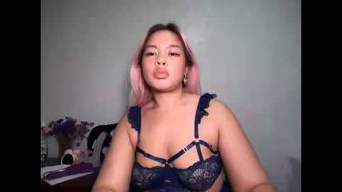 Tina online show from May 11, 12:33 pm