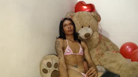 tinaa_williams online show from February 14, 9:53 pm