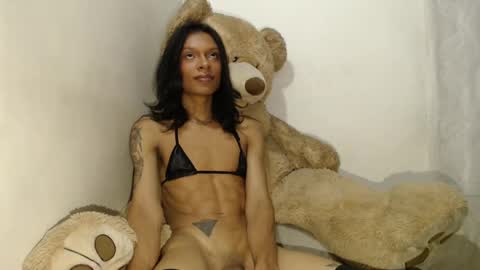 tinaa_williams online show from February 25, 7:25 pm