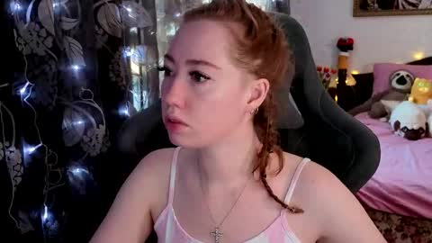 Snapshot of tinabrook chatting on February 18, 4:30 am Tina online show from February 18, 4:30 am