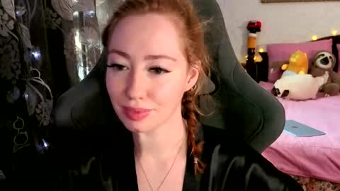 Snapshot of tinabrook chatting on February 25, 4:44 am Tina online show from February 25, 4:44 am