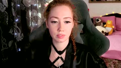 Snapshot of tinabrook chatting on March 3, 4:51 am Tina online show from March 3, 4:51 am