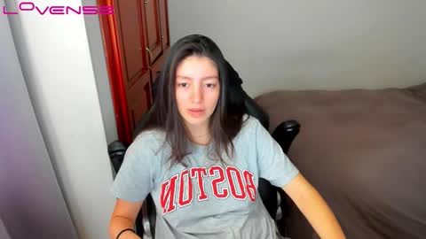 Snapshot of tinaconti chatting on February 8, 7:39 pm Tina online show from February 8, 7:39 pm