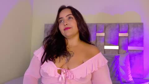 tinacurv online show from December 3, 11:47 pm