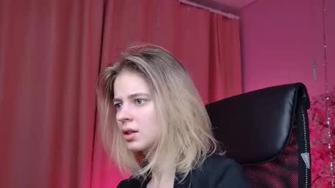 Tina Davil online show from February 10, 1:15 pm