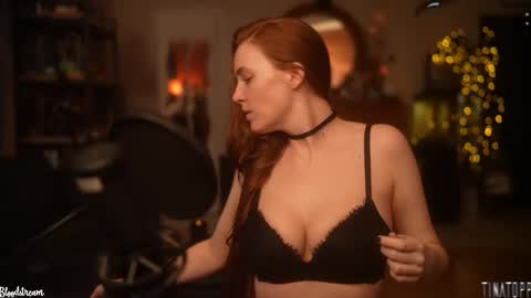 Tina -  online show from March 31, 2:13 am