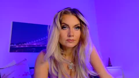 Snapshot of tinkerbell822 chatting on September 30, 7:57 am tinkerbell822 online show from September 30, 7:57 am