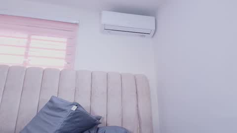 tinkerbell online show from February 7, 7:17 pm