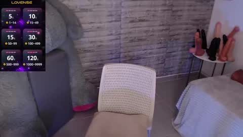 Tinna Goddess online show from October 31, 12:50 pm