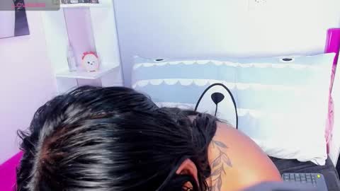 Snapshot of tinna_noa chatting on February 8, 7:45 am tinna noa online show from February 8, 7:45 am