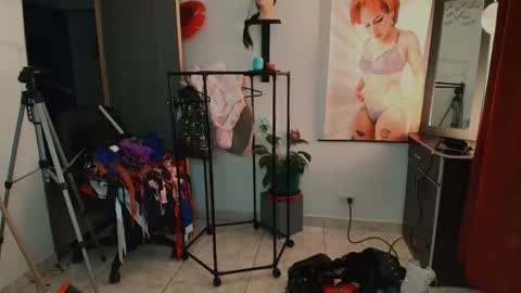 I AM BELLA  ----------- follow my  IG  TINNS 69 online show from March 12, 2:50 am