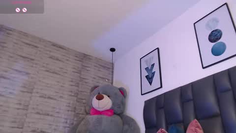 Snapshot of tinnahottie chatting on October 14, 5:47 pm Tinna Goddess online show from October 14, 5:47 pm