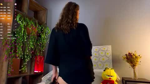 Snapshot of tinnymollys01 chatting on November 7, 10:37 am Molly online show from November 7, 10:37 am