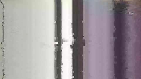 Snapshot of tino1roy chatting on March 11, 8:09 pm tino1roy online show from March 11, 8:09 pm