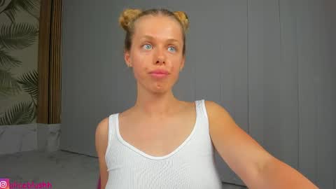 Alice ONLINE TOMORROW 1100-1700 GMT3 online show from April 18, 7:58 pm