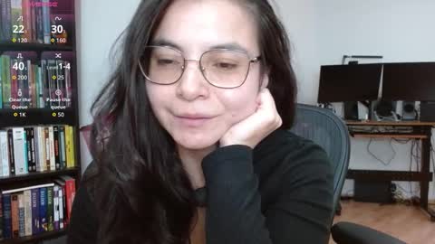 Snapshot of tiny_caroline chatting on October 28, 10:23 pm Tiny Caroline online show from October 28, 10:23 pm