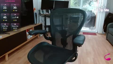 Snapshot of tiny_caroline chatting on November 27, 10:12 pm Tiny Caroline online show from November 27, 10:12 pm