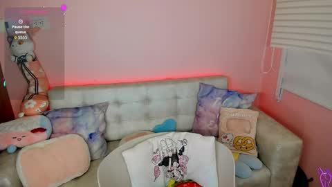 tiny_cora online show from March 16, 4:33 pm