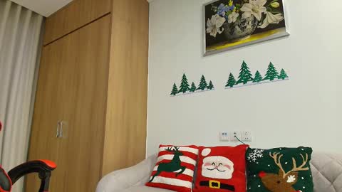 Lia online show from December 21, 11:45 pm