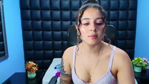 tiny online show from November 12, 4:24 am