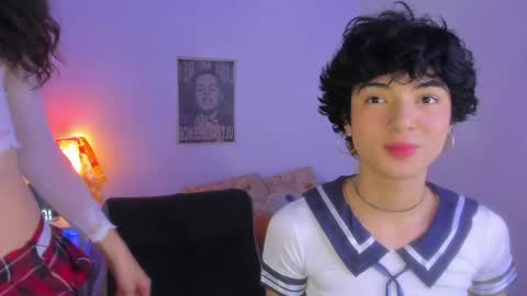 Snapshot of tiny_thomm chatting on June 4, 7:03 am Thomm Independent Model online show from June 4, 7:03 am