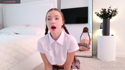 Im Tiny   -- Online  at 8 AM GMT  online show from November 28, 7:11 am