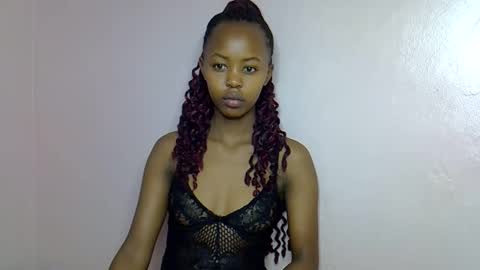 Snapshot of tinybarbie_ chatting on October 22, 10:26 am Barbie online show from October 22, 10:26 am