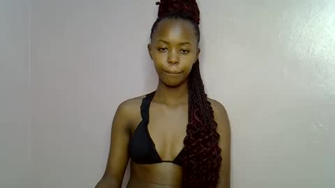 Snapshot of tinybarbie_ chatting on October 26, 10:15 pm Barbie online show from October 26, 10:15 pm