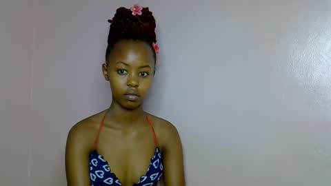 Snapshot of tinybarbie_ chatting on October 28, 11:14 am Barbie online show from October 28, 11:14 am