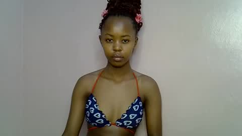 Snapshot of tinybarbie_ chatting on October 29, 2:47 am Barbie online show from October 29, 2:47 am