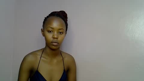 Snapshot of tinybarbie_ chatting on October 30, 6:15 am Barbie online show from October 30, 6:15 am