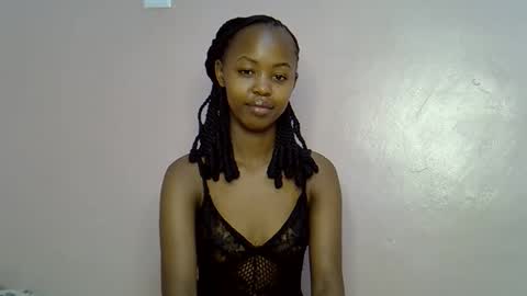 Snapshot of tinybarbie_ chatting on November 7, 1:38 am Barbie online show from November 7, 1:38 am