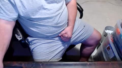 Snapshot of tinyhubba chatting on January 5, 3:23 pm tinyhubba online show from January 5, 3:23 pm