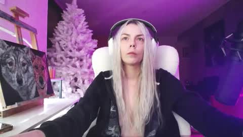 stage Kylie Sinner  brand CLITBAIT online show from November 21, 9:52 am