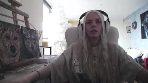 stage Kylie Sinner  brand CLITBAIT online show from November 27, 2:19 pm