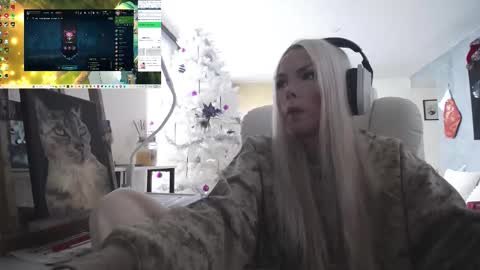 stage Kylie Sinner  brand CLITBAIT online show from January 6, 3:49 pm