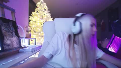 stage Kylie Sinner  brand CLITBAIT online show from January 13, 11:15 am