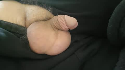 Snapshot of tinytim22992 chatting on May 18, 1:50 pm tinytim22992 online show from May 18, 1:50 pm