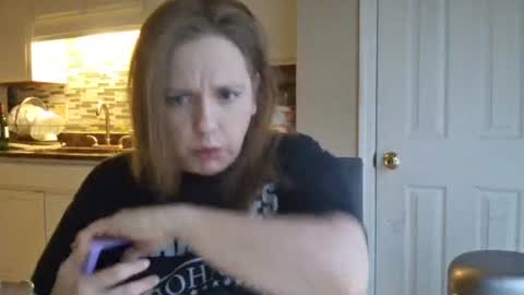 Snapshot of tinywithtiddies chatting on November 14, 1:10 pm tinywithtiddies online show from November 14, 1:10 pm