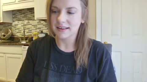 Snapshot of tinywithtiddies chatting on November 21, 2:16 pm tinywithtiddies online show from November 21, 2:16 pm