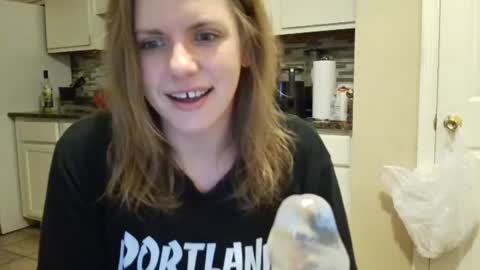 Snapshot of tinywithtiddies chatting on November 26, 1:39 am tinywithtiddies online show from November 26, 1:39 am