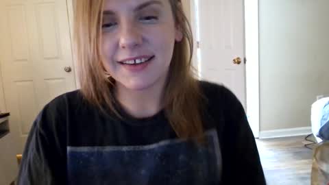 Snapshot of tinywithtiddies chatting on March 21, 1:21 am tinywithtiddies online show from March 21, 1:21 am