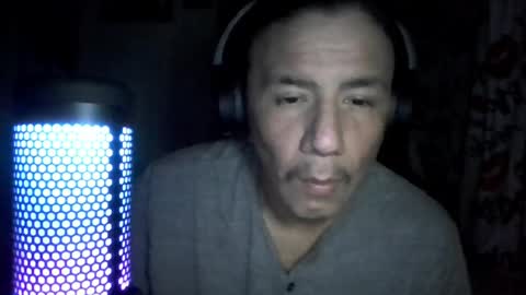 Snapshot of tinywolf0009 chatting on May 7, 8:31 am tinywolf0009 online show from May 7, 8:31 am