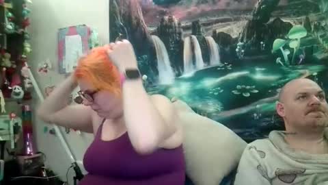 tipthekittenxo online show from April 3, 3:59 am