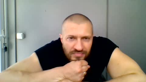 titan_heart online show from June 24, 7:29 am