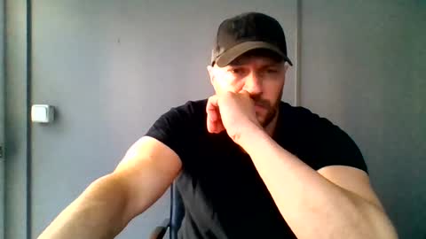 titan_heart online show from June 28, 5:02 am
