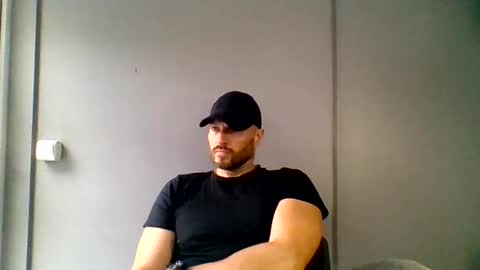 titan_heart online show from July 24, 10:24 am